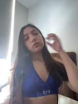 Soffy 20 online show from June 18, 4:56 pm