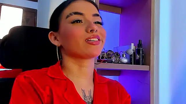 isabella hv online show from May 28, 6:25 pm