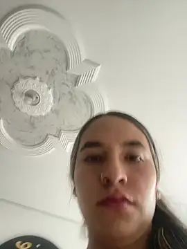 JUANITA07 online show from May 19, 1:07 pm