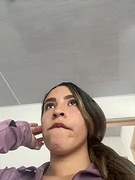 JUANITA07 online show from April 23, 12:11 pm