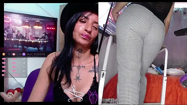 nielvadesire11 online show from May 14, 9:23 pm