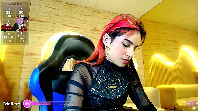 Moon Red r online show from May 14, 1:19 pm