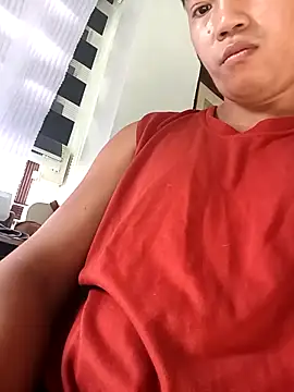 topdominant18 online show from April 18, 11:49 pm