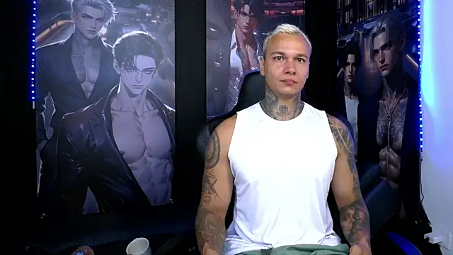 Snapshot of damian_becker chatting on June 9, 10:11 pm damian becker online show from June 9, 10:11 pm