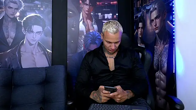 Snapshot of damian_becker chatting on July 15, 12:39 am damian becker online show from July 15, 12:39 am