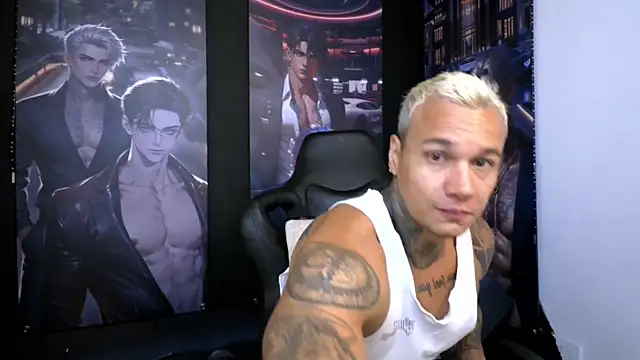 Snapshot of damian_becker chatting on June 12, 11:08 am damian becker online show from June 12, 11:08 am