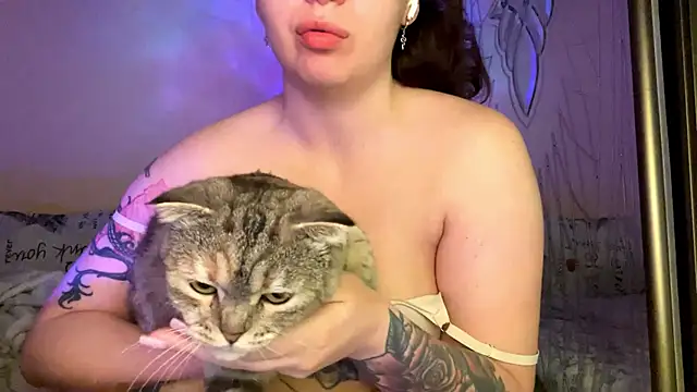 MistiPitzen online show from May 10, 2:48 am