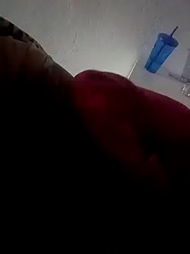 CasalSexMG online show from April 18, 1:30 am