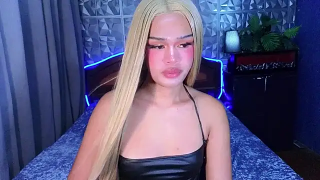 WhisperMyName Aubrey online show from June 7, 4:01 pm