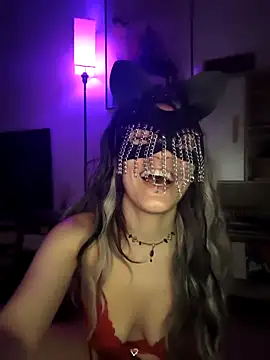 lilianroses online show from July 3, 8:26 pm