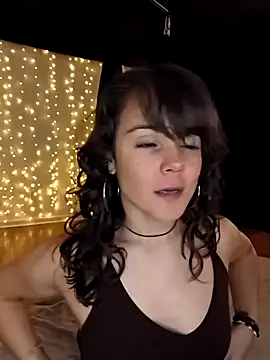 BaileyMFox online show from April 24, 7:27 pm