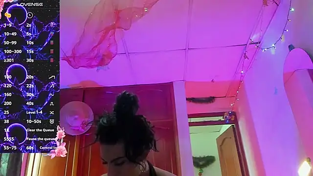 melany filly online show from May 4, 7:39 pm