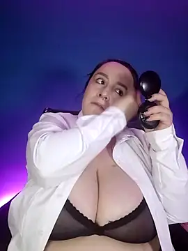 Lena black  online show from May 13, 10:00 am