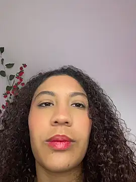 Daphnne Curly online show from June 5, 4:17 am