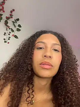 Daphnne Curly online show from July 3, 4:41 am