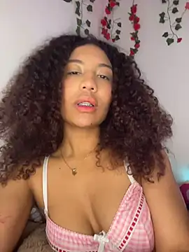 Daphnne Curly online show from July 9, 2:56 am
