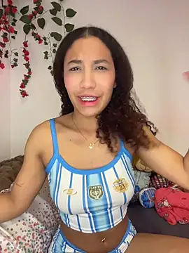 Daphnne Curly online show from June 17, 1:38 am