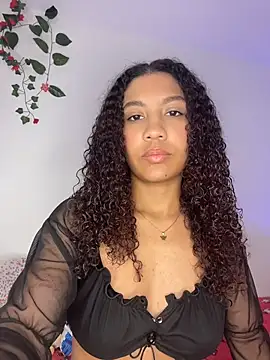 Daphnne Curly online show from July 10, 10:43 pm