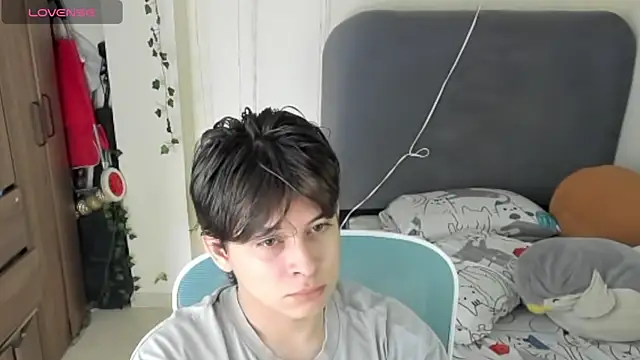Snapshot of Felixzyn chatting on June 2, 7:14 pm Felixzyn online show from June 2, 7:14 pm