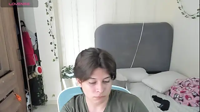 Snapshot of Felixzyn chatting on May 19, 7:10 pm Felixzyn online show from May 19, 7:10 pm