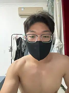 Snapshot of Ycen_ chatting on June 24, 3:43 pm Ycen online show from June 24, 3:43 pm