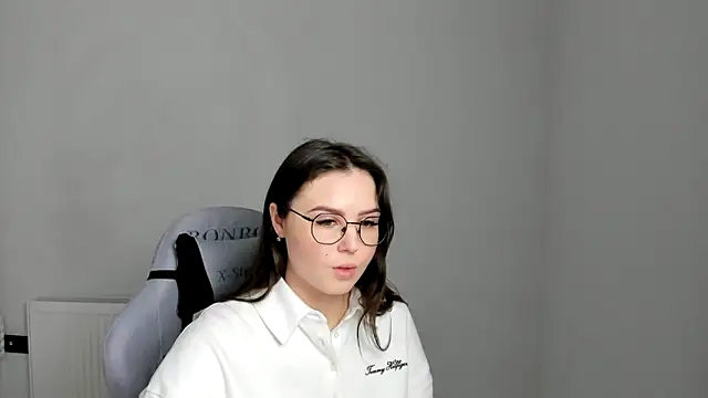Regina cute  online show from April 30, 7:37 am