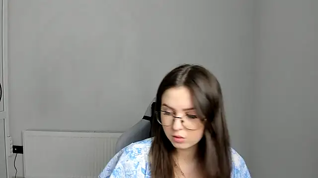 Regina cute  online show from May 27, 6:32 am