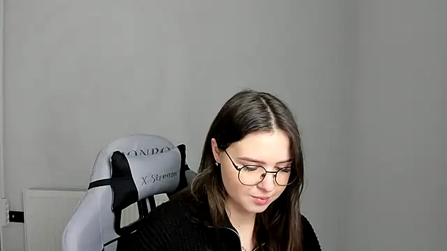 Regina cute  online show from April 25, 6:49 am