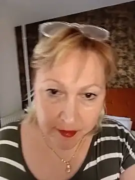 Snapshot of I_amVeronicle chatting on June 7, 12:54 pm I amVeronicle online show from June 7, 12:54 pm