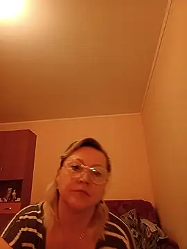 Snapshot of I_amVeronicle chatting on July 7, 1:03 pm I amVeronicle online show from July 7, 1:03 pm