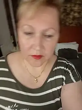 I amVeronicle online show from June 3, 3:39 pm