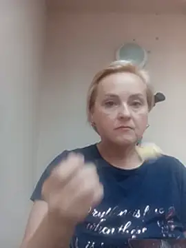 Snapshot of Svetlysvet chatting on June 27, 3:45 am Svetlysvet online show from June 27, 3:45 am