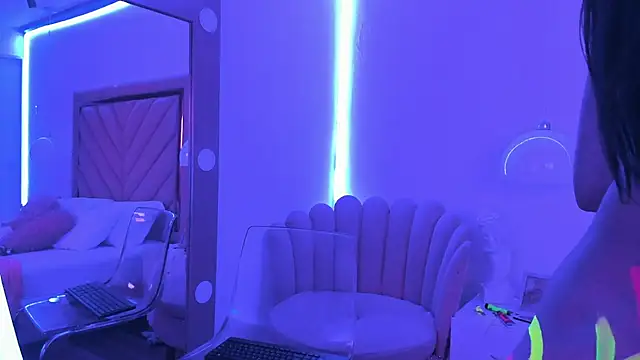 Snapshot of Loliita_Brown chatting on July 18, 3:04 am Loliita Brown online show from July 18, 3:04 am