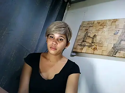 Snapshot of Angelalove25 chatting on July 2, 11:11 pm Angelalove25 online show from July 2, 11:11 pm