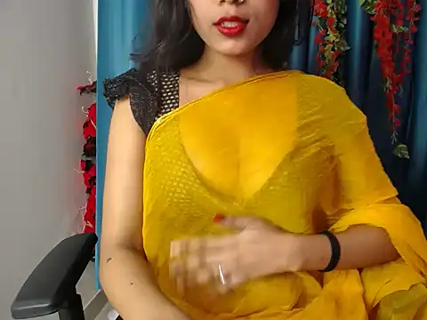 Naughtyy Ranii01 online show from April 30, 9:30 pm