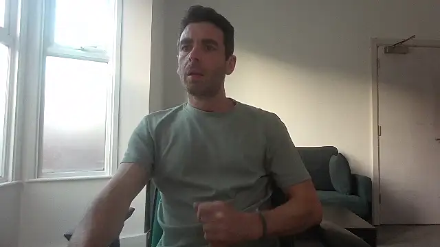 Snapshot of frenchbdmaninlondon chatting on June 9, 6:53 pm frenchbdmaninlondon online show from June 9, 6:53 pm
