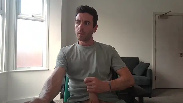 Snapshot of frenchbdmaninlondon chatting on June 27, 5:19 pm frenchbdmaninlondon online show from June 27, 5:19 pm