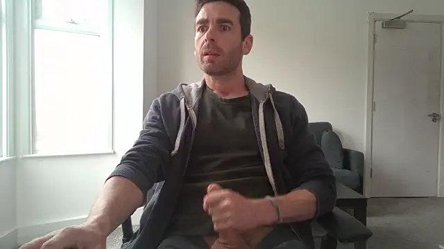 Snapshot of frenchbdmaninlondon chatting on June 11, 2:03 pm frenchbdmaninlondon online show from June 11, 2:03 pm