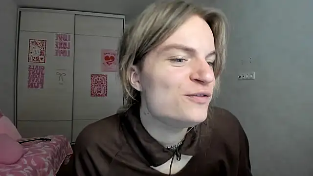 milliKira006 online show from May 10, 7:34 am