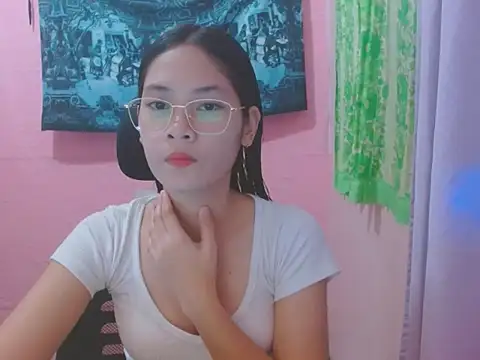 Sweetsexylady19 online show from July 3, 4:52 am