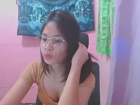 Sweetsexylady19 online show from July 25, 6:21 am