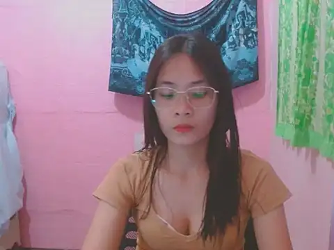 Sweetsexylady19 online show from May 17, 1:11 pm