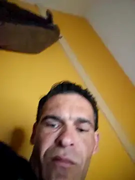 Shsaaeq online show from April 18, 8:09 pm