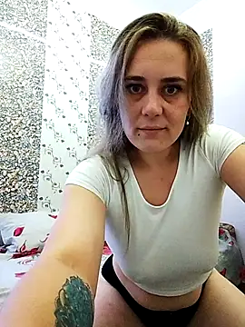 Snapshot of DARKLUNA_3 chatting on July 8, 7:58 pm DARKLUNA 3 online show from July 8, 7:58 pm
