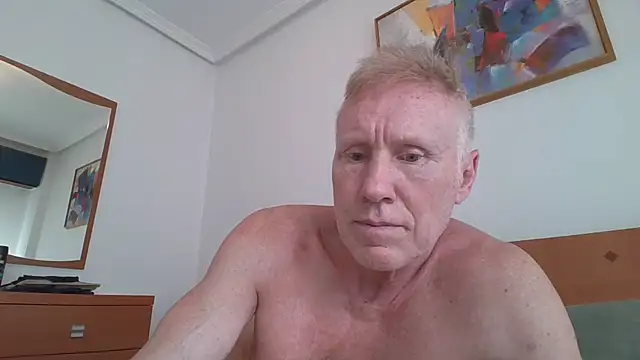 Snapshot of jhonpelopaja chatting on May 28, 6:54 am jhonpelopaja online show from May 28, 6:54 am