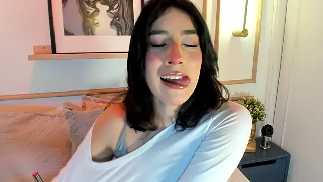 Nanami  online show from June 3, 1:01 pm