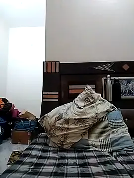 rahul02sharma05 online show from April 19, 6:14 am