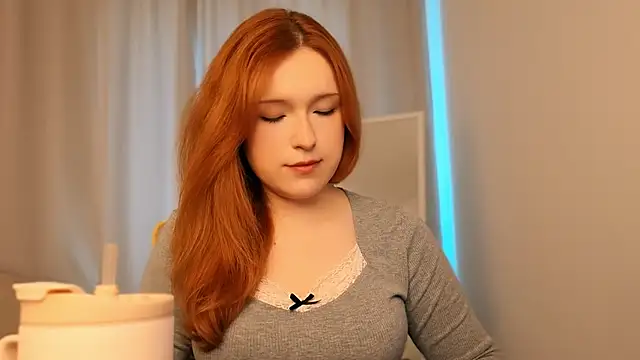 flaremoon online show from April 26, 1:08 pm