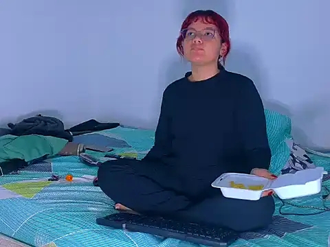 Evaa 02 online show from April 24, 1:18 am