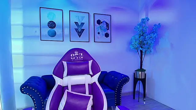 Naia trendy online show from May 13, 7:32 pm